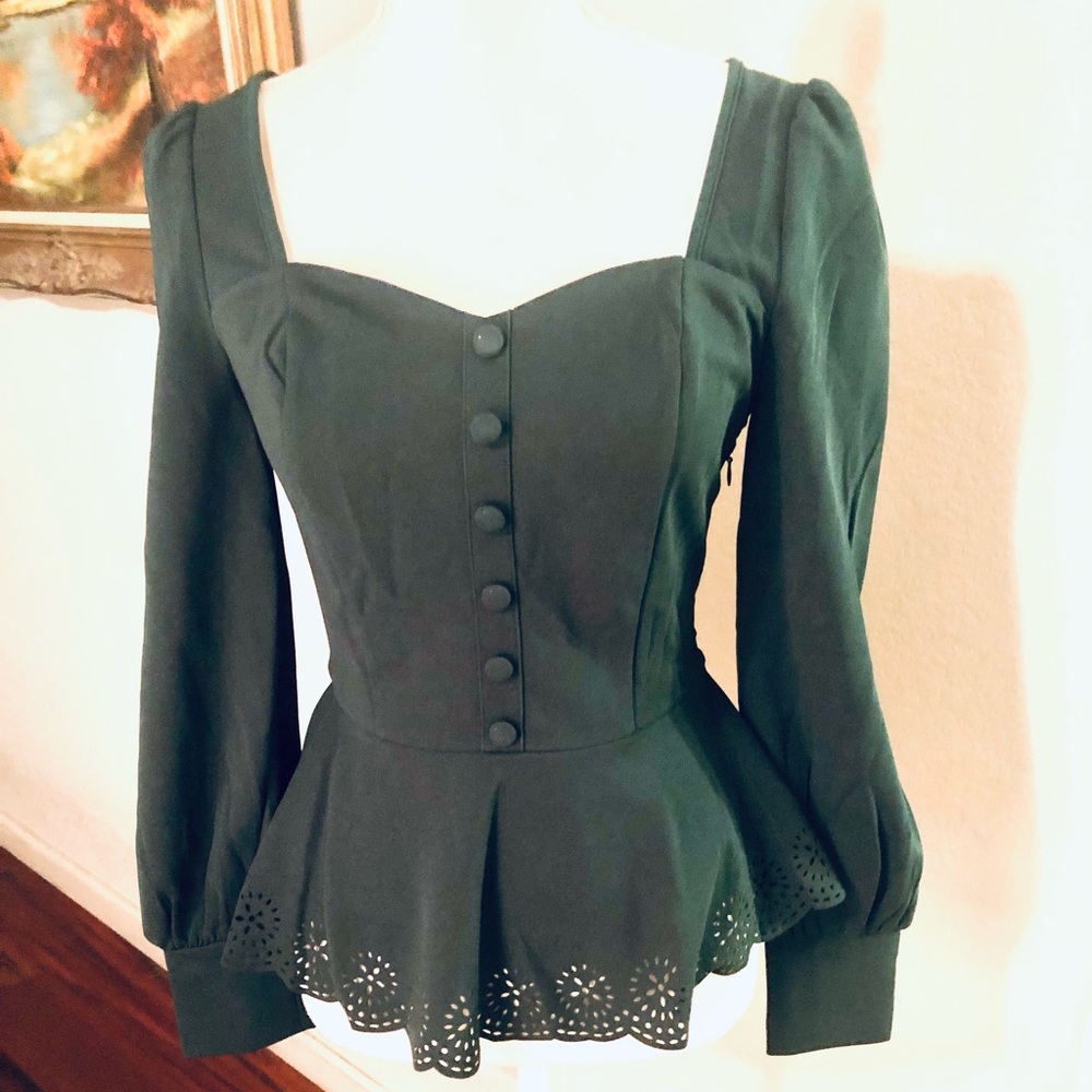 Belle Poque Vintage Style Lantern Sleeves Green Top